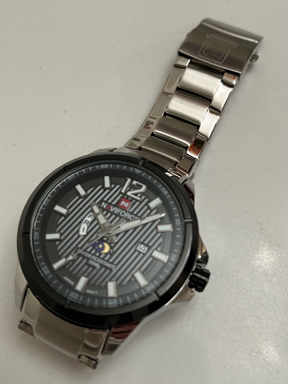 NAVIFORCE Men's Silver Stainless Steel Bracelet Watch with Black Dial